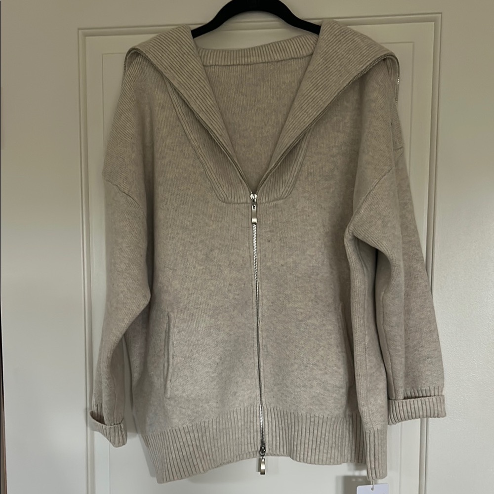 Oversized Open Collar Cardigan. Size S. NWT